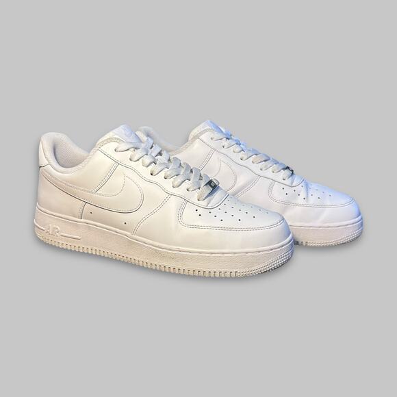 Nike Air Force 1 ’07 Triple White Men’s Sneakers - Size 10.5 - Picture 1 of 6
